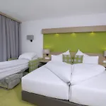 Der Koenigsleitner - Adults Only Hotel 4*