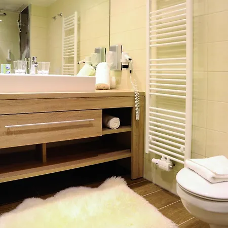 Berghotel Der Konigsleitner Отель Кёнигслайтен