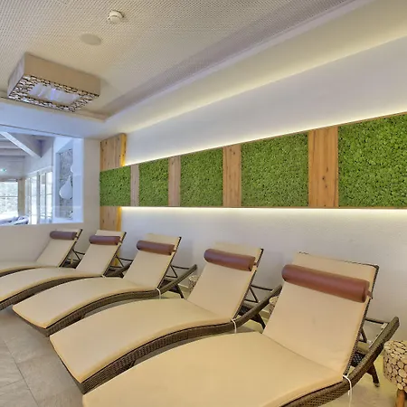 Der Koenigsleitner - Adults Only 4*